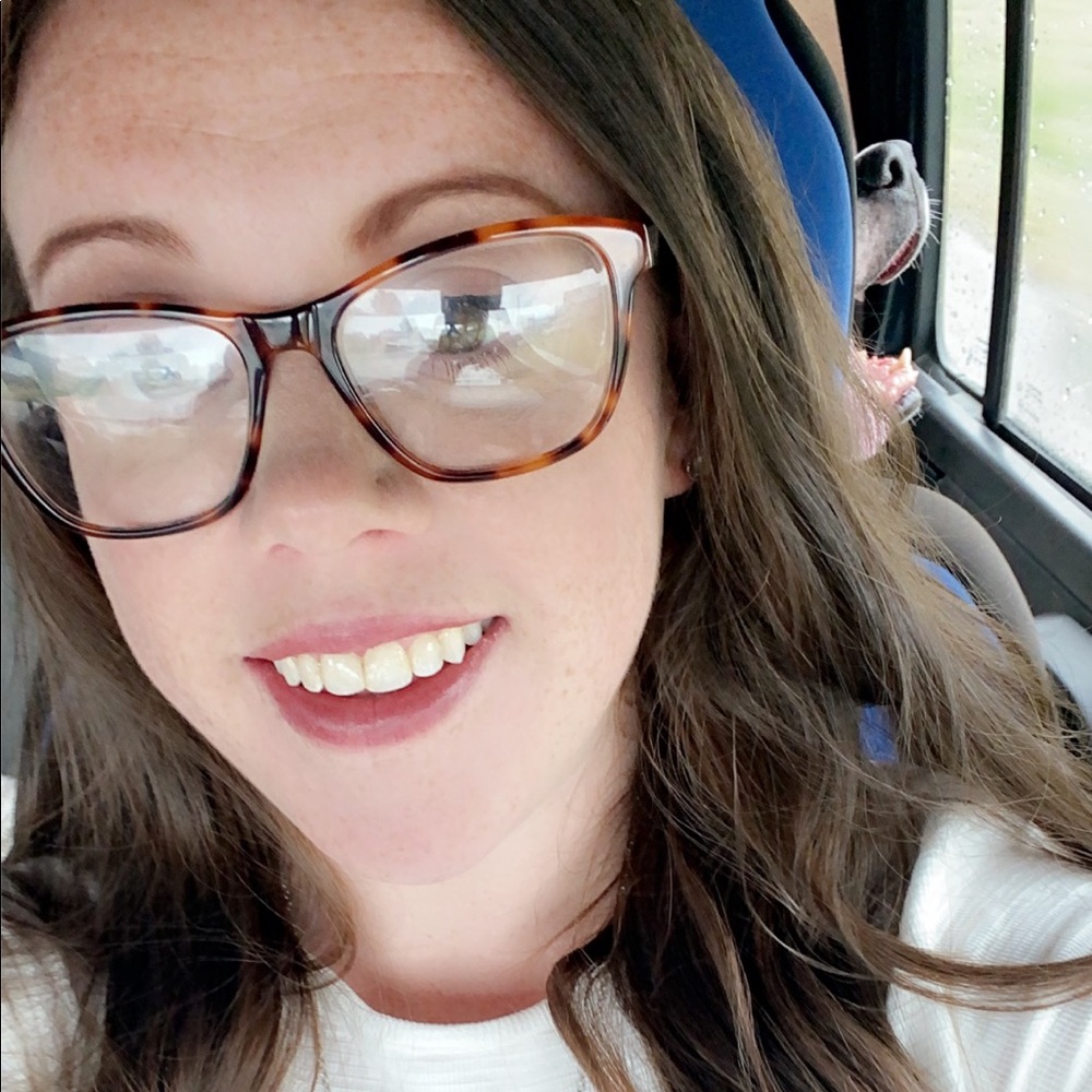 Meet your Posher, Cora